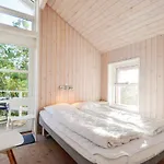 Vakantiehuis Amazing In With Sauna